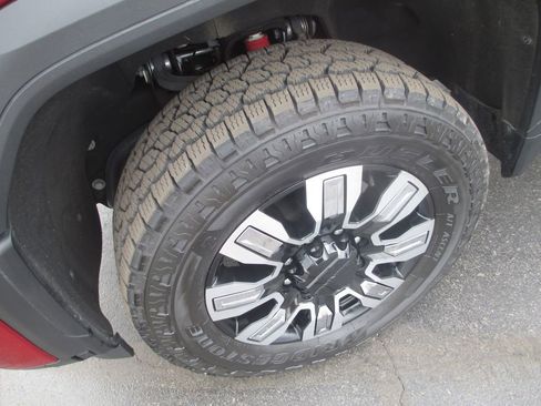 Used 2024 GMC Sierra 2500 Denali w/ Denali Reserve Package AWD/4WD image 15