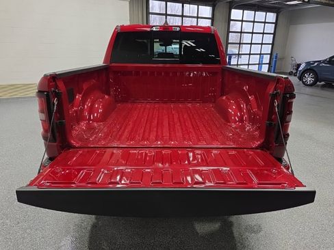 New 2026 RAM 1500 4x4 Crew Cab image 40