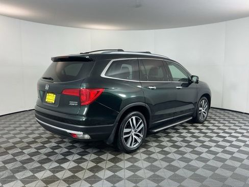 Used 2017 Honda Pilot Touring image 5
