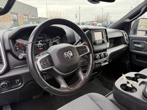 Used 2023 RAM 2500 Big Horn w/ Cold Weather Group image 8