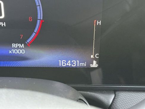 Used 2024 Chevrolet TrailBlazer LT image 12