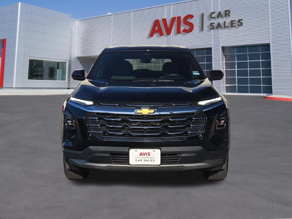 Used 2026 Chevrolet Equinox LT FWD image 2