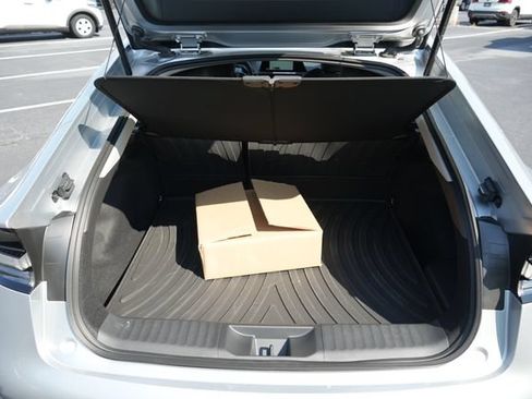 Used 2026 Toyota Prius Plug-In Hybrid FWD image 12