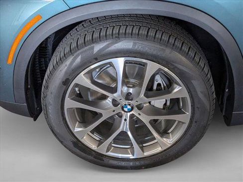 Used 2026 BMW X5 xDrive40i image 9