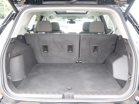 Used 2024 GMC Terrain SLE w/ Driver Convenience Package AWD/4WD image 30