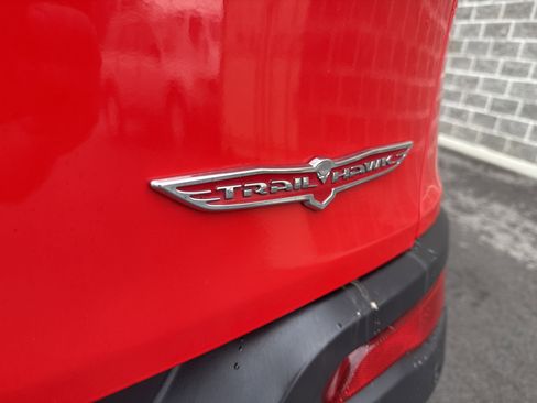 Used 2017 Jeep Cherokee Trailhawk w/ Comfort/Convenience Group image 25