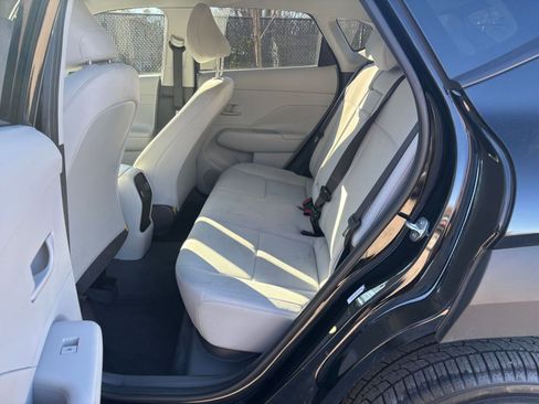 Used 2025 Hyundai Kona SEL image 23