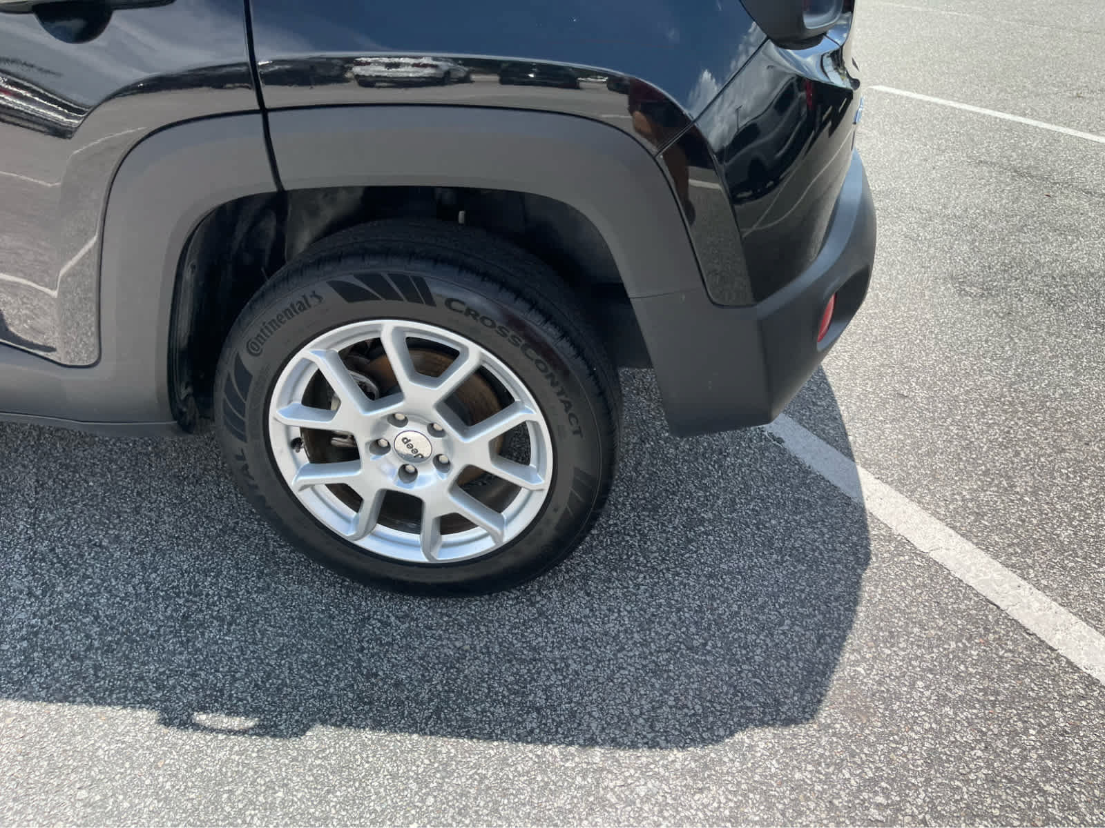 Used 2023 Jeep Renegade Latitude AWD/4WD image 8