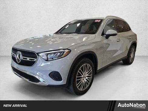 Certified 2026 Mercedes-Benz GLC 300 image 1