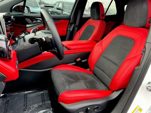 Used 2024 Chevrolet Blazer EV RS image 16