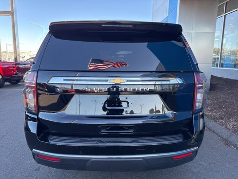 Used 2023 Chevrolet Suburban LS image 7