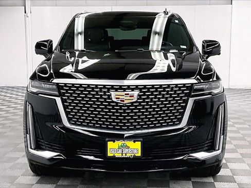 Used 2023 Cadillac Escalade Premium Luxury image 3