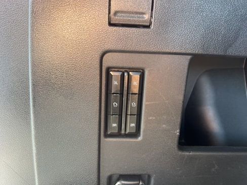 Used 2023 Ford Expedition Max Limited image 17