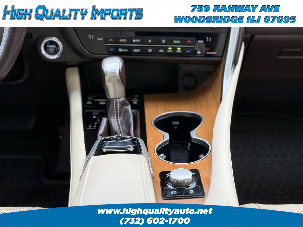 Used 2019 Lexus RX 450h AWD w/ Navigation Package image 34