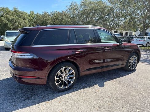 Used 2022 Lincoln Aviator Grand Touring w/ Equipment Group 301A AWD/4WD image 3
