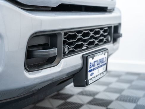 Used 2024 RAM 2500 Big Horn w/ Night Edition AWD/4WD image 14