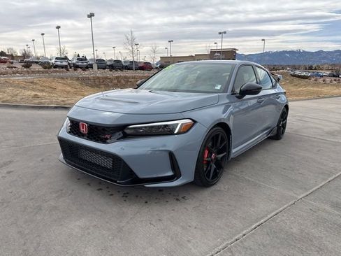 Used 2025 Honda Civic Type R image 3