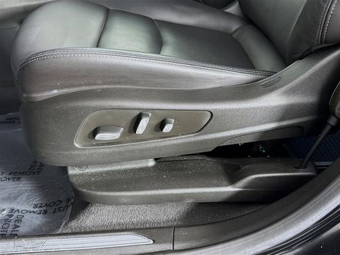 Used 2023 Cadillac XT5 Premium Luxury image 23