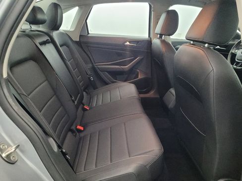 Used 2021 Volkswagen Jetta SE FWD image 19