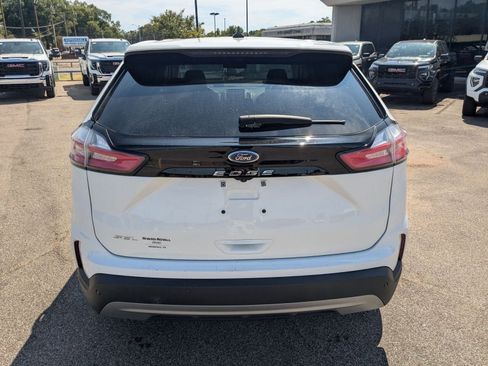 Used 2024 Ford Edge SEL image 33