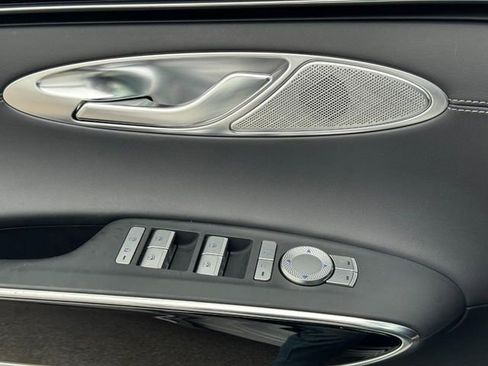 Used 2025 Genesis GV70 2.5T image 24