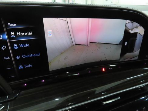 Used 2023 Cadillac Escalade Sport AWD/4WD image 16