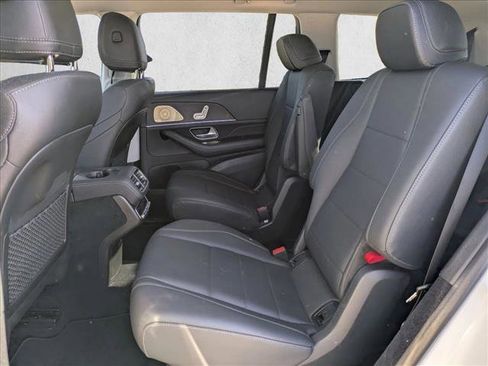 Used 2023 Mercedes-Benz GLS 450 4MATIC image 16