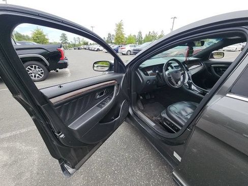 Used 2016 Ford Taurus Limited w/ Equipment Group 301A FWD image 25