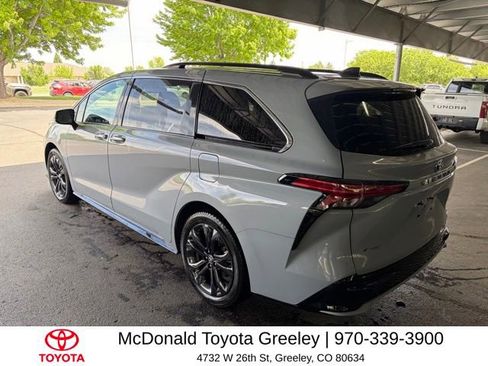 Used 2023 Toyota Sienna XSE FWD image 16