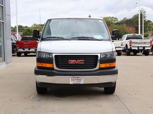 New 2025 GMC Savana 2500 w/ Enhanced Convenience Package RWD image 5