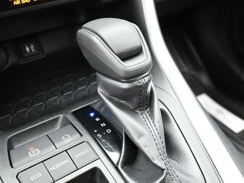 Used 2019 Toyota RAV4 XLE FWD image 23