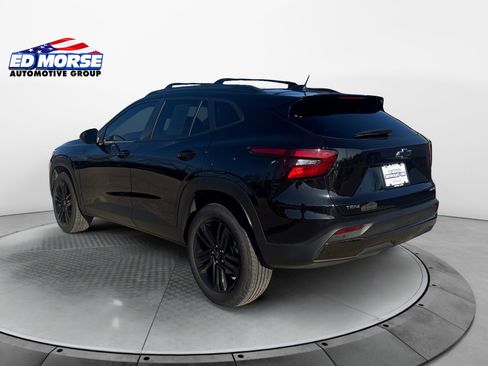 Certified 2025 Chevrolet Trax ACTIV w/ Driver Confidence Package image 3