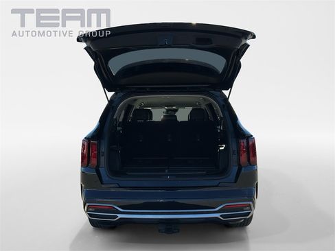 Used 2021 Kia Sorento S image 13