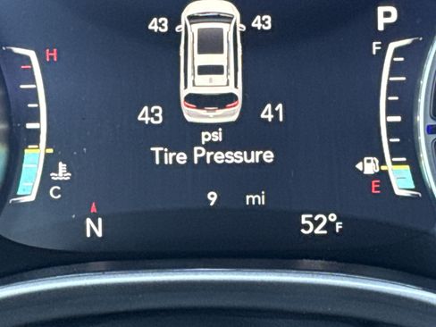 New 2026 Chrysler Pacifica Select image 23