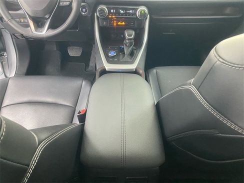 Used 2024 Toyota RAV4 Limited image 11