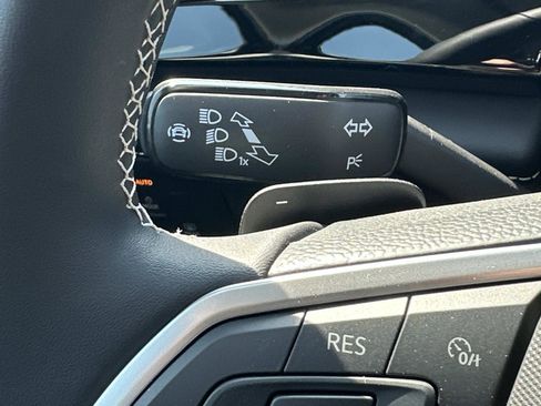 New 2026 Volkswagen Atlas SE image 24