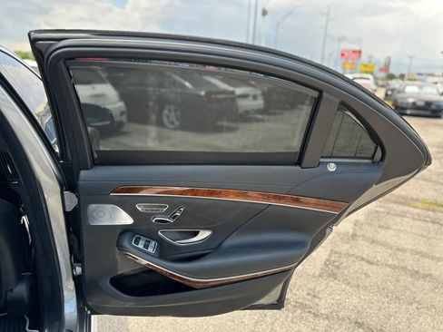 Used 2014 Mercedes-Benz S 63 AMG 4MATIC Sedan image 25