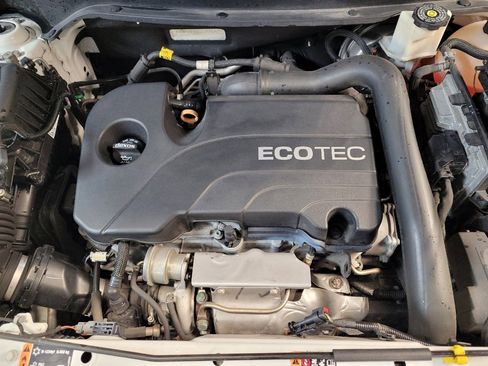 Used 2019 Chevrolet Equinox LT image 30