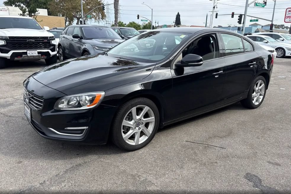 Used 2014 Volvo S60 T5 FWD image 1