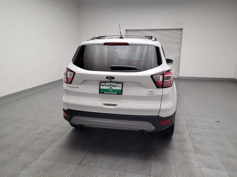 Used 2017 Ford Escape SE FWD image 7