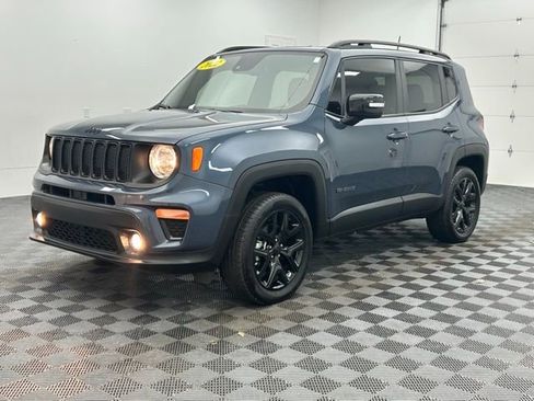 Used 2022 Jeep Renegade Altitude w/ Convenience Group image 16
