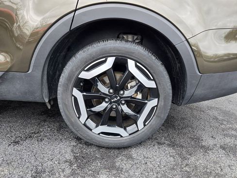 Used 2025 Kia Telluride S AWD/4WD image 9