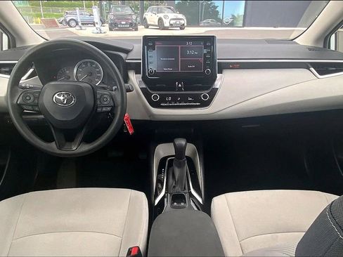 Used 2020 Toyota Corolla LE FWD image 15