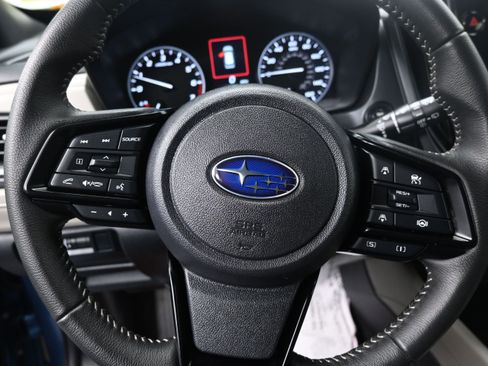 Used 2025 Subaru Forester Premium AWD/4WD image 29