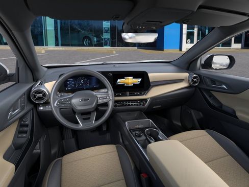 New 2026 Chevrolet Equinox ACTIV w/ Convenience Package III AWD/4WD image 15