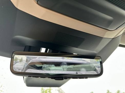 Used 2023 Subaru Ascent Touring AWD/4WD image 28