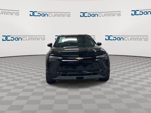 Used 2024 Chevrolet Blazer EV LT AWD/4WD image 3