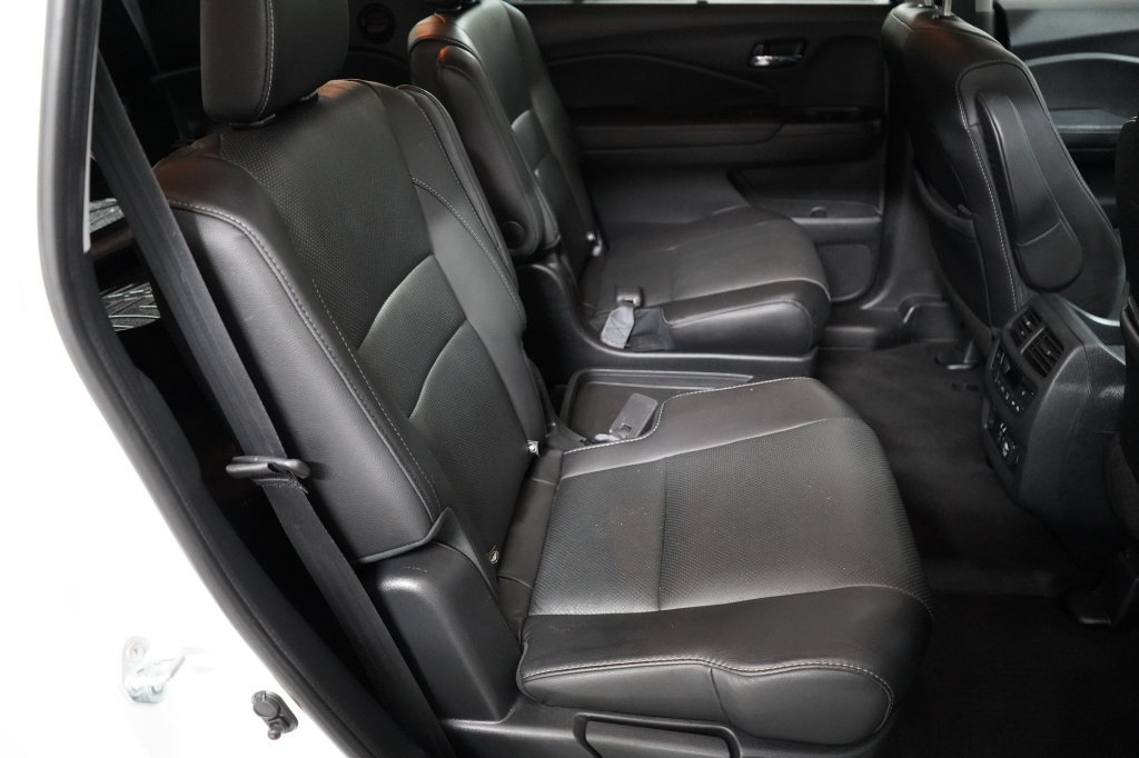 Used 2021 Honda Pilot Elite image 22
