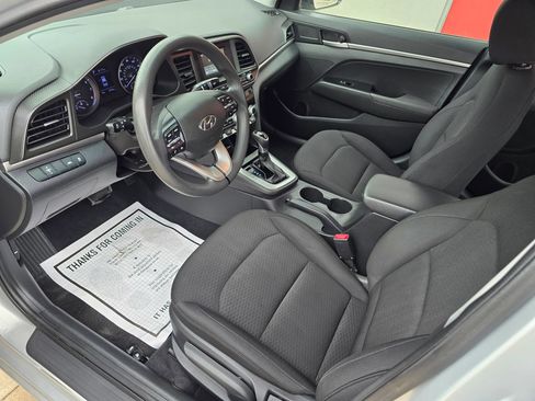 Used 2020 Hyundai Elantra SE w/ Cargo Package (C1) FWD image 21