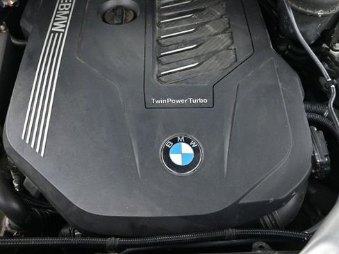 Used 2021 BMW X5 xDrive40i w/ M Sport Package AWD/4WD image 20